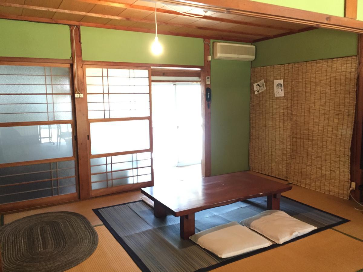 四国旅行のhub拠点 古民家ゲストハウス Heso Camp Miyoshi  Exterior photo